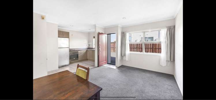 8A Ford Street Hamilton East_6