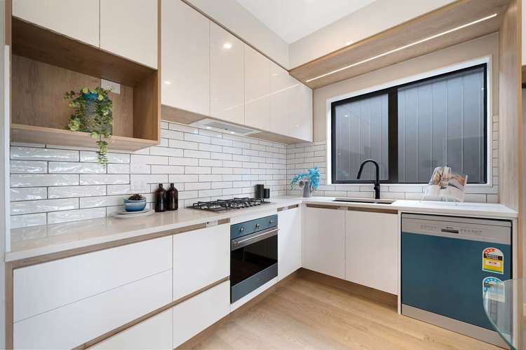 22 Paretao Street Massey_4