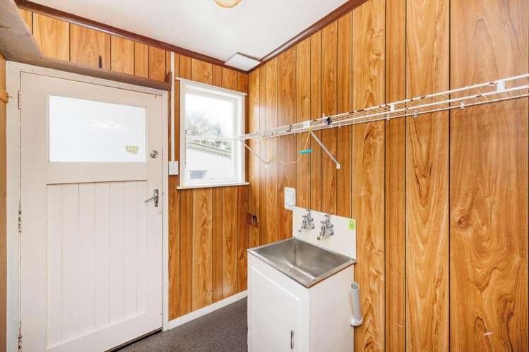 46 Upham Terrace Roslyn_11