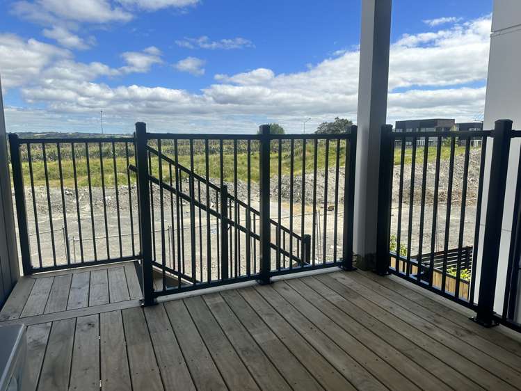 13 Mataitai Rd Hobsonville_20