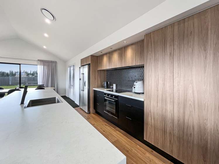 15 Aoraki Crescent Twizel_5