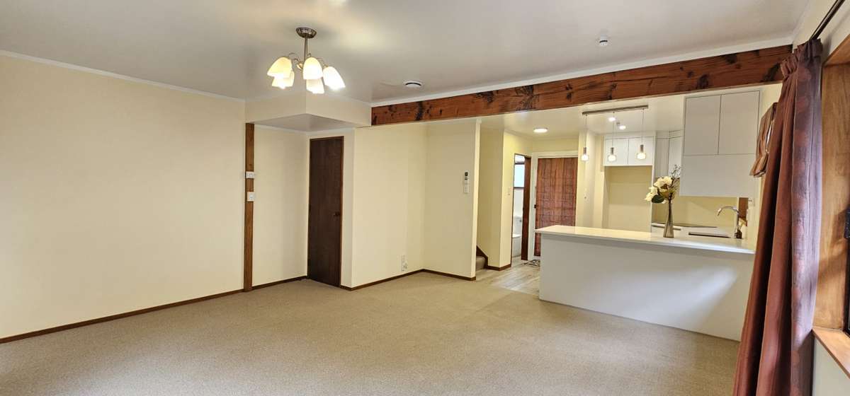 Comfortable Two-Storey Townhouse in Central Johnsonville 1