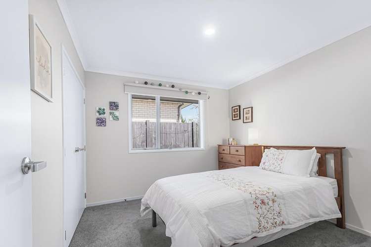 4 Carlingford Rise Dinsdale_16