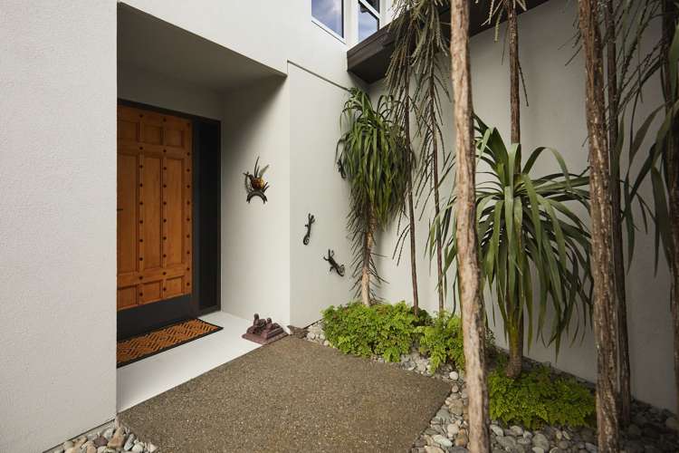 53 Fairbourne Drive Fairhall_12