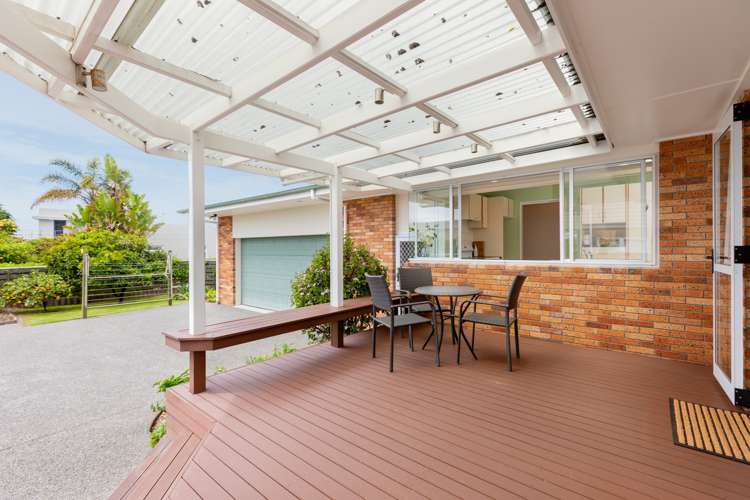 25 Hillcrest Road Otumoetai_18