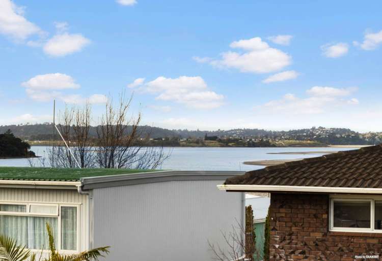 11 Pipitea Place Massey_13