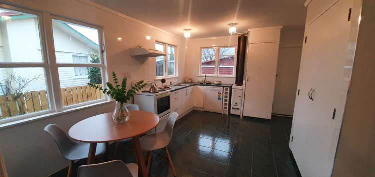 54 Daniell Street Featherston_4