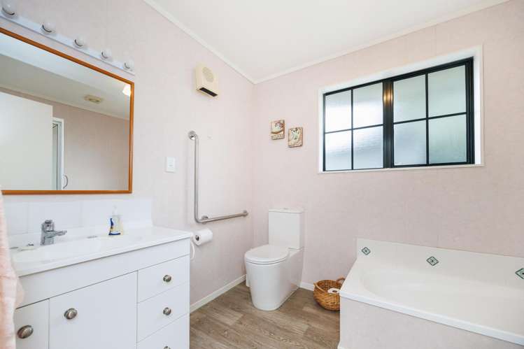 8/63 North Street Palmerston North Central_10