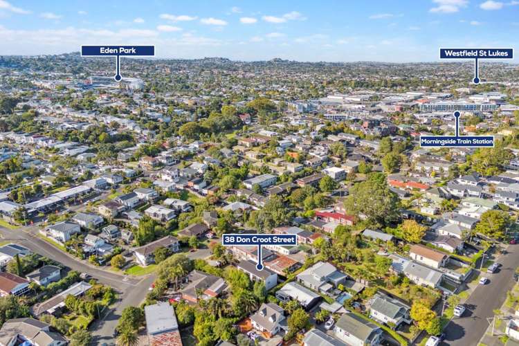 38 Don Croot Street Western Springs_12