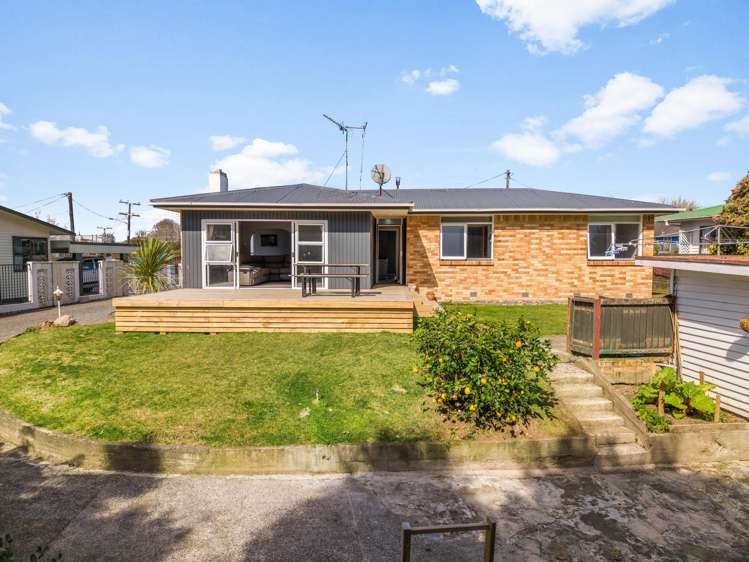 7 Charles Crescent_0