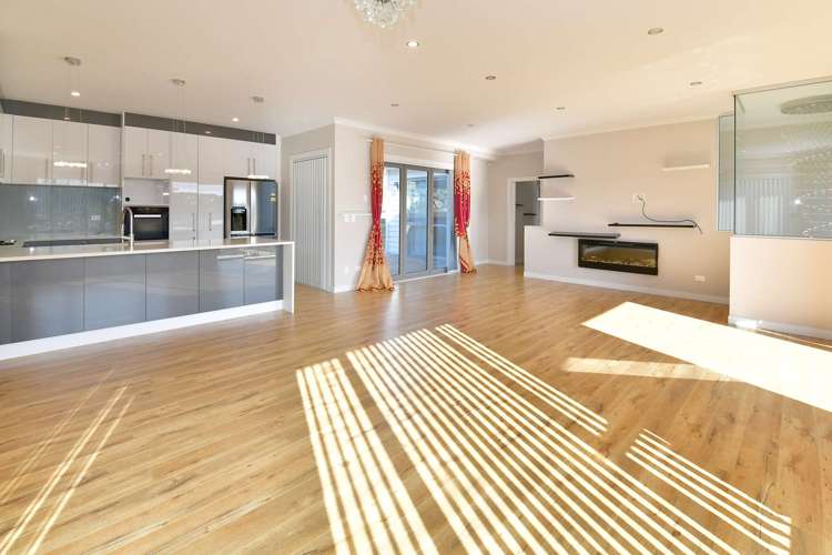 65 Pinecrest Drive Gulf Harbour_3