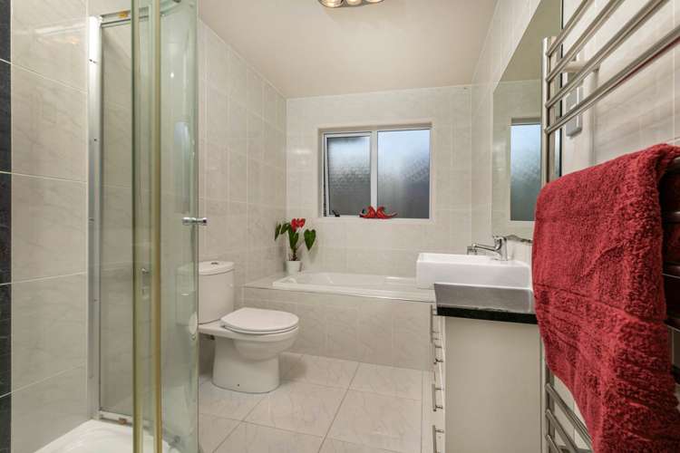 39 Northbrook Close Greenhithe_12