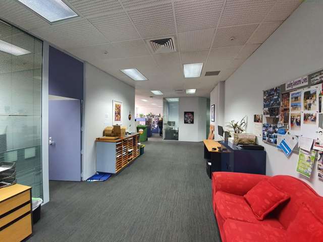 3047 Great North Road New Lynn_2