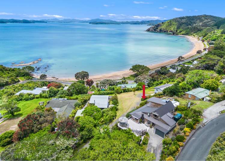 2 Queens View Road Russell_22