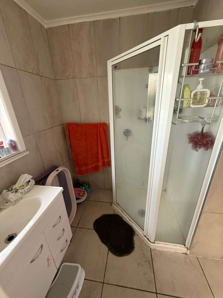 43 Hutchinsons Road Bucklands Beach_13