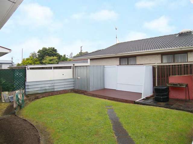 2/17 Settlement Road Papakura_2