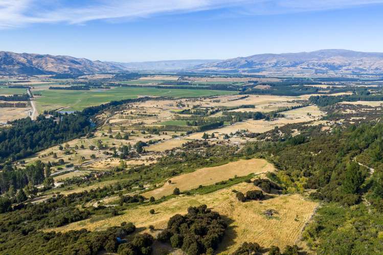 1147 Lake Hawea - Albert Town Road Albert Town_8