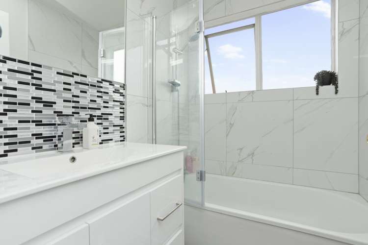 1/78 West Coast Road Glen Eden_6