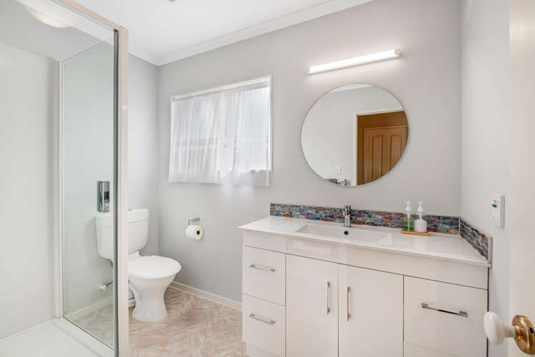 29 Westminster Gardens Unsworth Heights_11