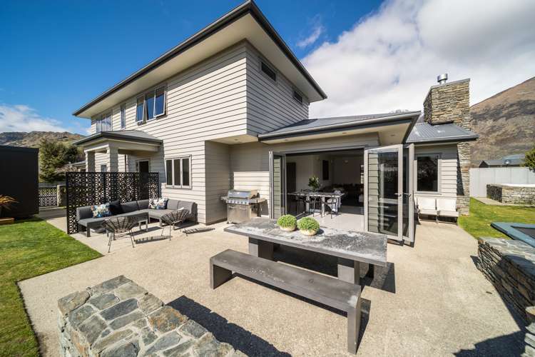 9 Bridesdale Drive Dalefield/Wakatipu Basin_37