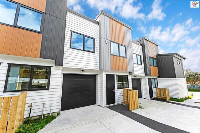 BRAND NEW - UP FOR GRABS !