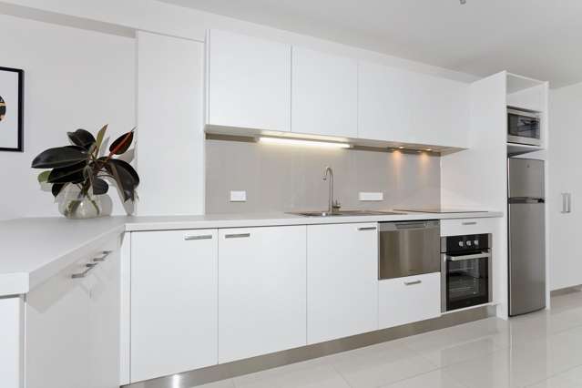 5B/18 Scotia Place Auckland_4