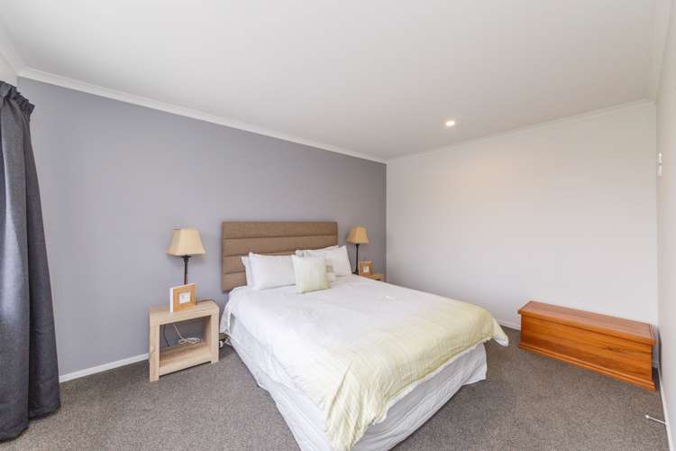 9 Cyprus Place Fitzherbert_16