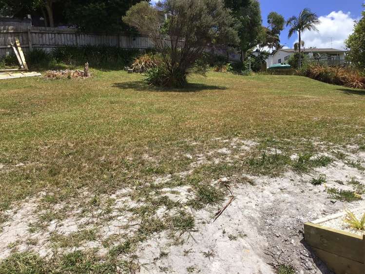 15 Lee Place Mangawhai Heads_14