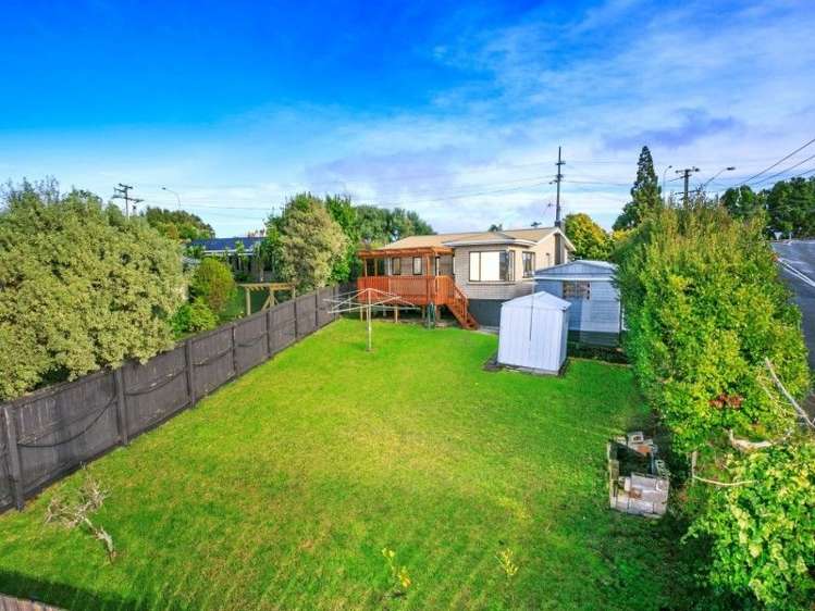 1 Ellice Road Totara Vale_12