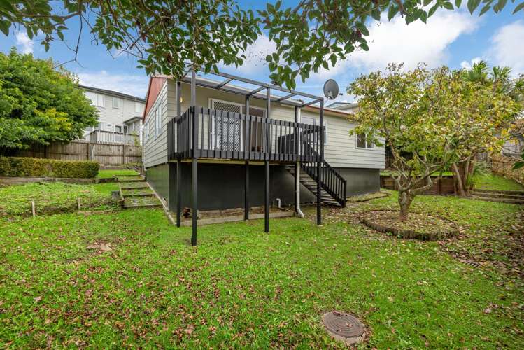 2/7 Taurus Crescent Beach Haven_14