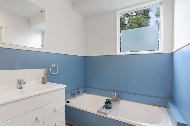 187A Glengarry Road Glen Eden_12