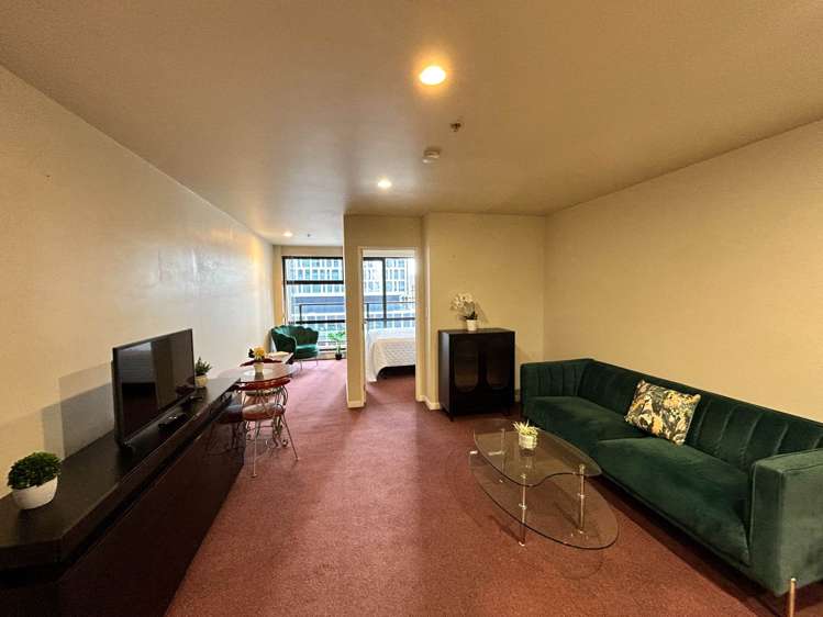 10J/76 Albert Street City Centre_4