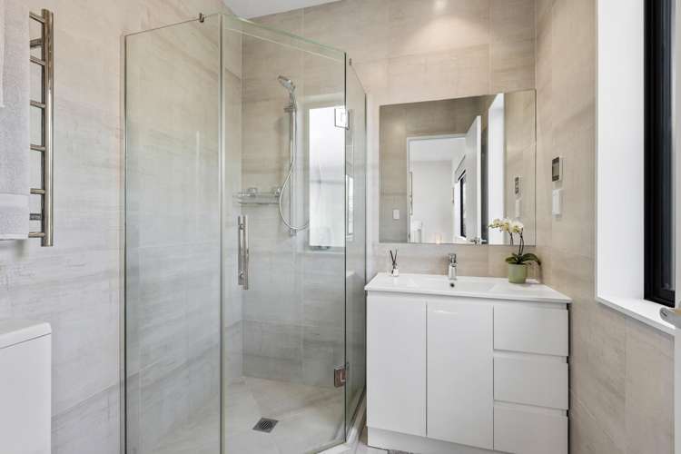 15 Tautoru Avenue Orewa_14