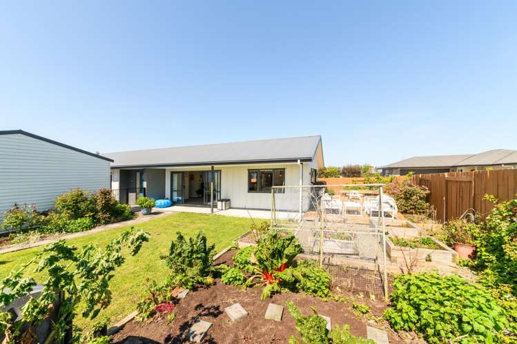 22 Wescombe Grove Feilding_14