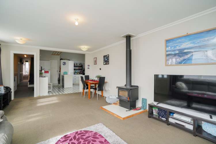 121 Pomona Street Strathern_11