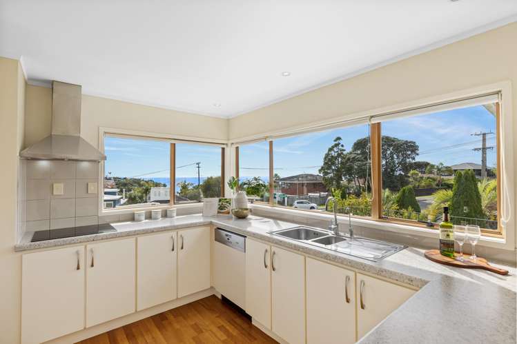 18 Folkestone Street Murrays Bay_6