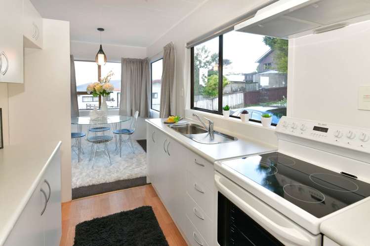 8 Waiora Road Stanmore Bay_9