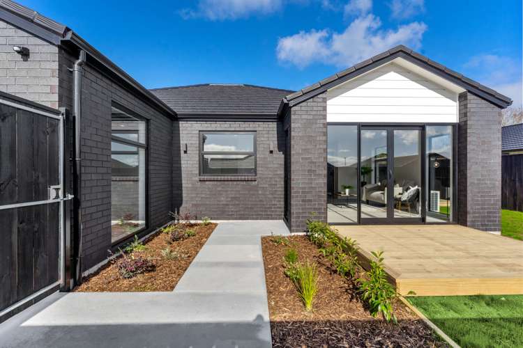 17 Puhitahi Hill Road Paerata_15