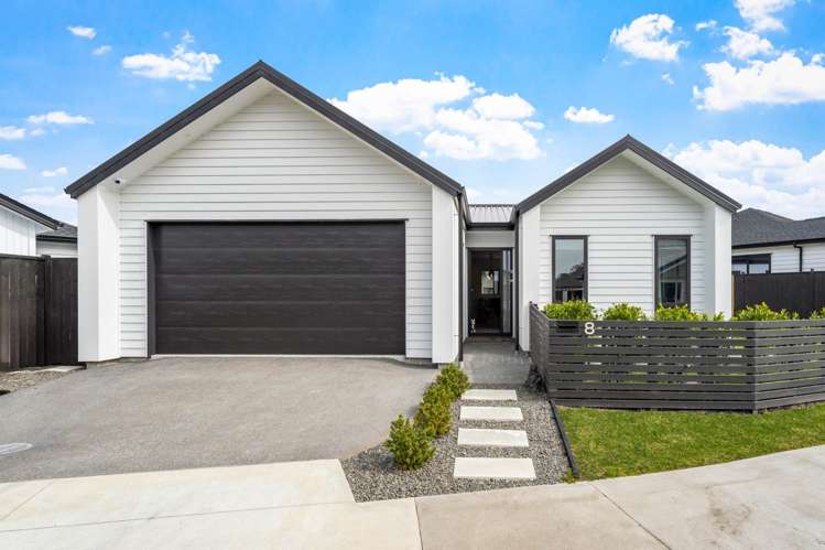 8 Matahae Crescent Milldale_0