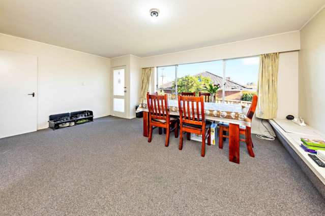 1/30 Coles Crescent Papakura_4