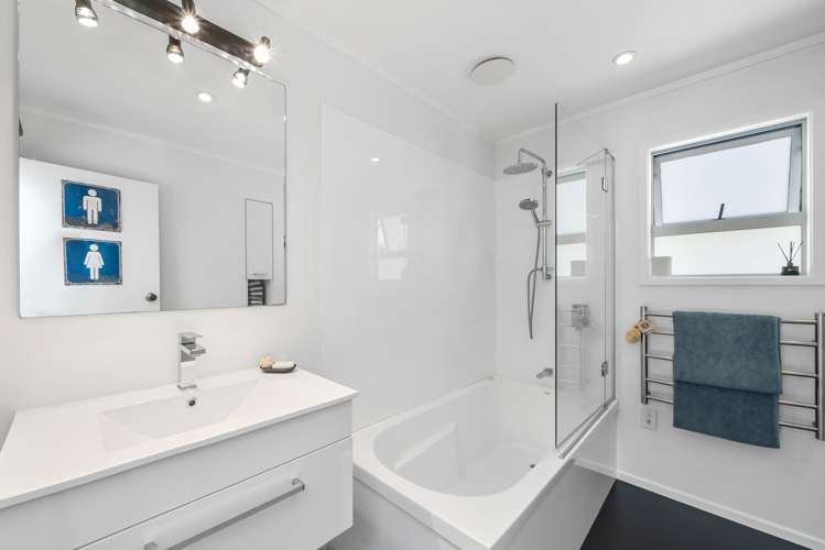 2b Cherry Grove Strathmore Park_10