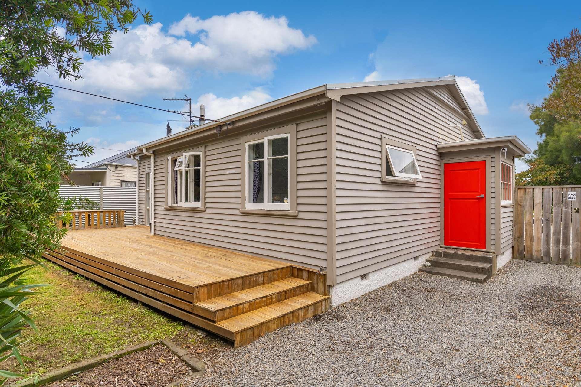 27 Clifton Avenue Carterton_0