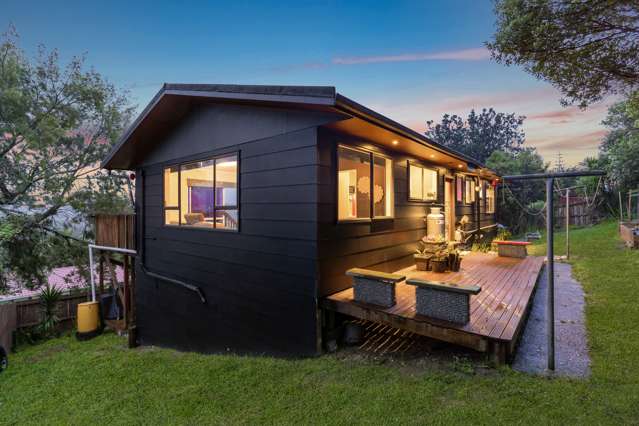 1/82a Captain Scott Road Glen Eden_2