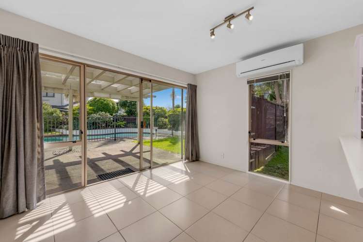 21A Bramley Drive Farm Cove_12