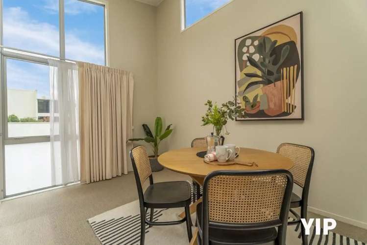 5/9 Broderick Road Johnsonville_1