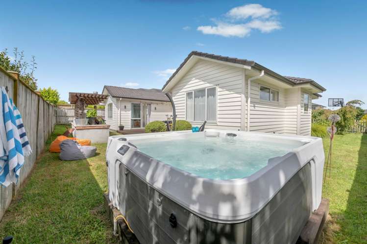 9 Defender Crescent Beachlands_8