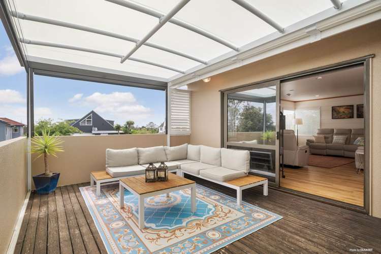 19 Alec Craig Way Gulf Harbour_6