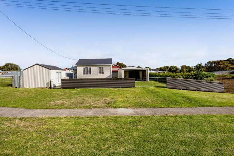12 Terou Street Manaia_11