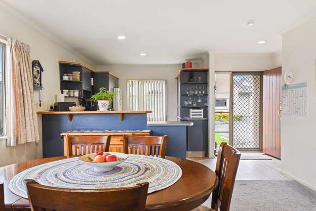 18/285 Vaughan Road Owhata_3