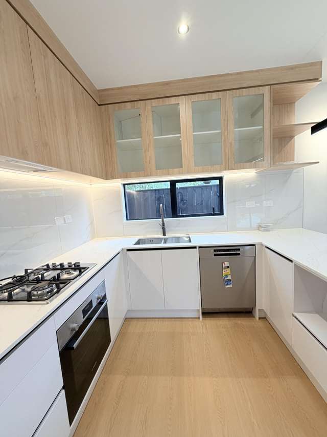 Lot 2/23 Wanaka Place Pakuranga Heights_2